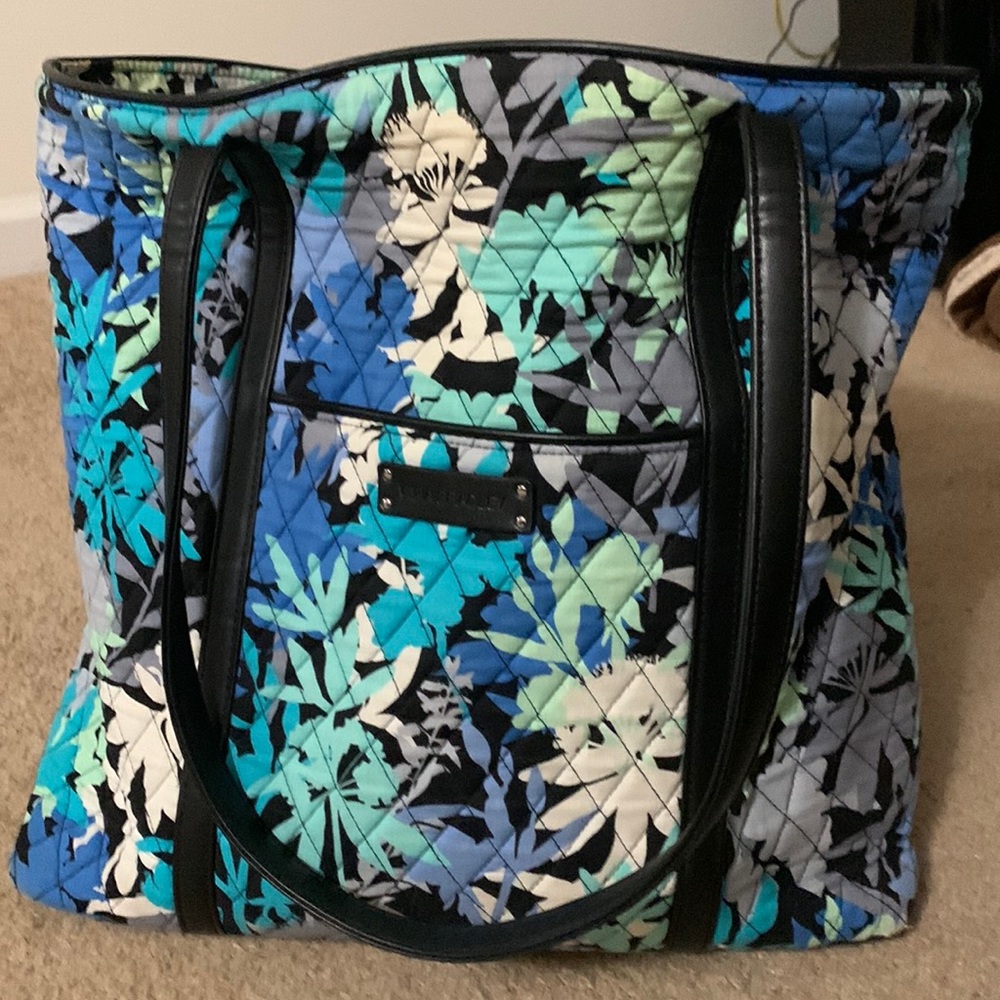 Vera Bradley tote bag